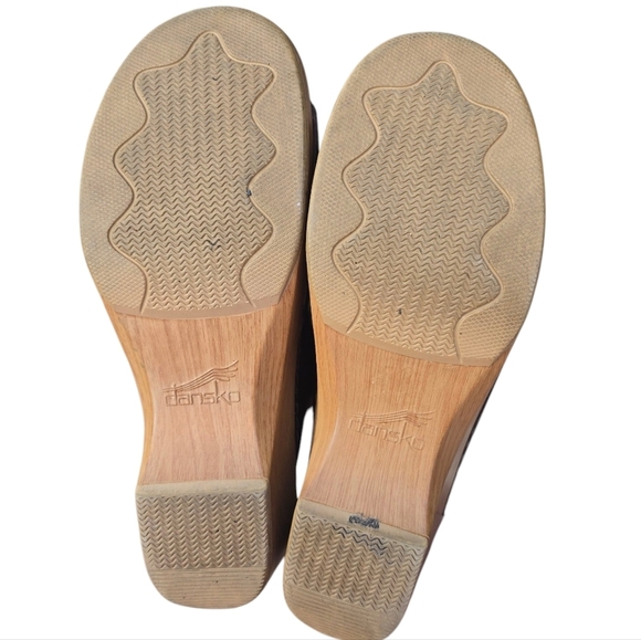 Dansko Sela Clog Slip-on Sandals, Size 41 - Picture 9 of 10